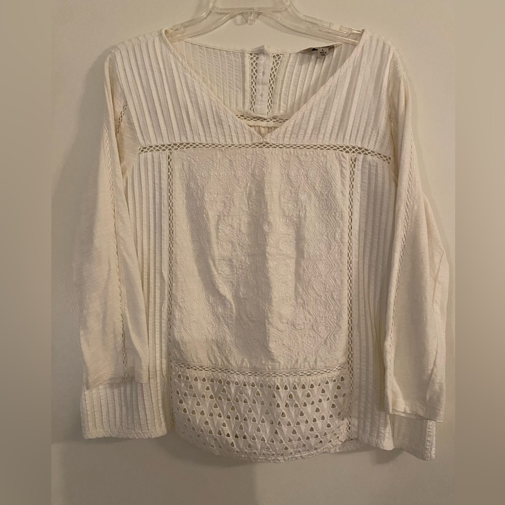 Lucky brand top size large. Cream color. ￼